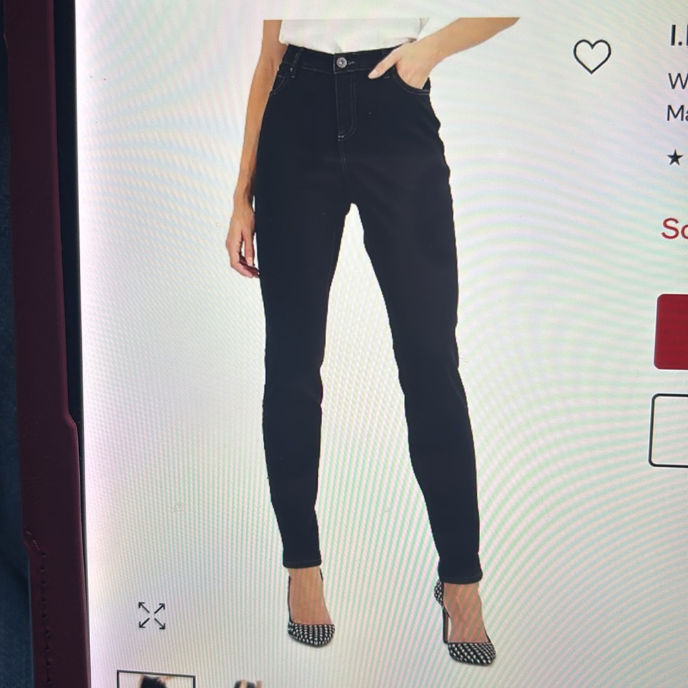 INC Women’s Curvy Mid Rise Skinny Jeans